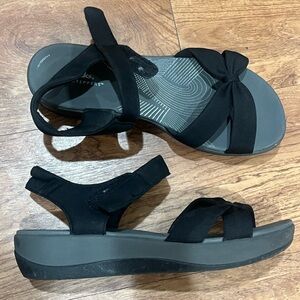 Clarks Cloudsteppers Black Women's Arla Daisy Wedge Adjustable Sandals Size 9